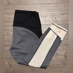 LUCY TO THE BARRE TEXTURED CROP LEGGING 29”- Color: Asphalt Heather- Size: M